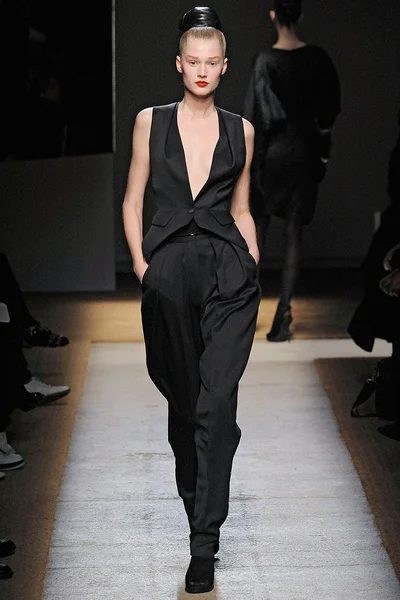 Look 36